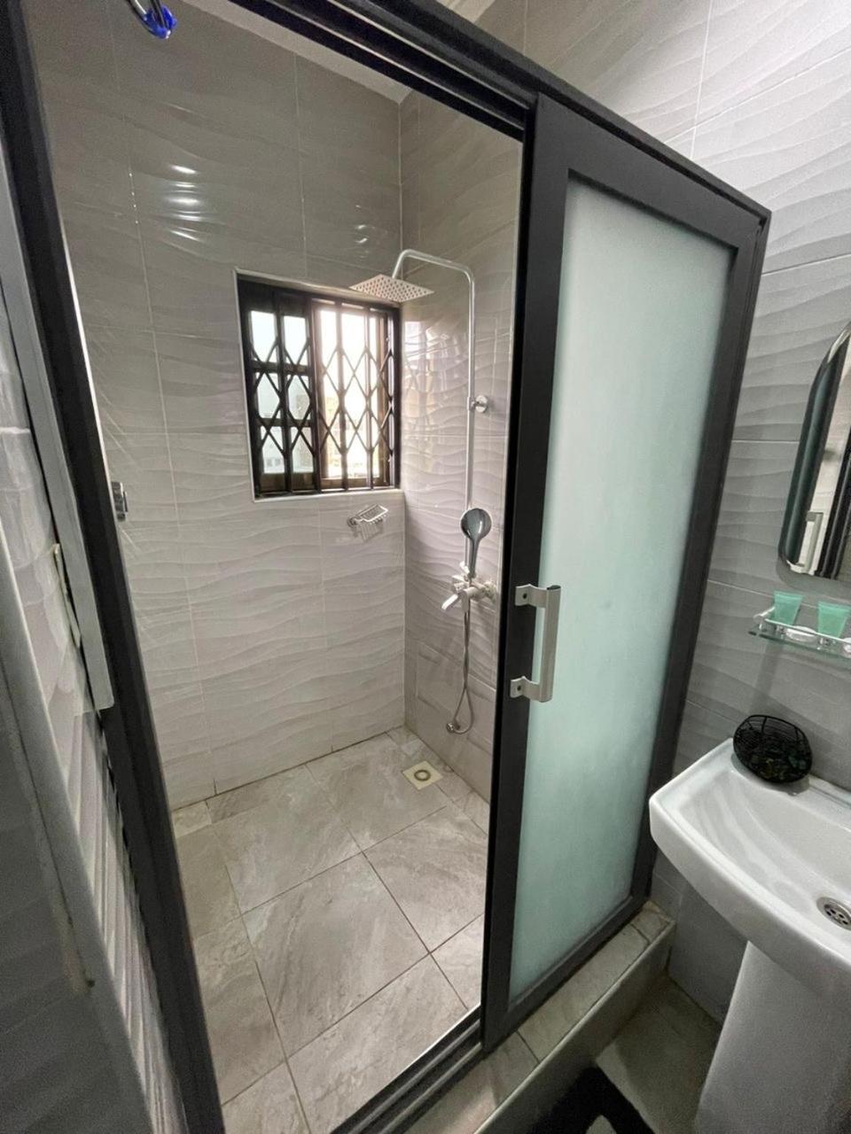 Cloud9 Luxury Apartments Acra Exterior foto